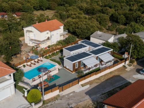 Family-friendly apartments with swimming pool Donji Zagon, Novi Vinodolski - 24555