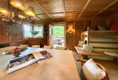 Χώρος καθιστικού στο KitzDiamant with Pool, Sauna & Garden Deluxe by Belle-Stay