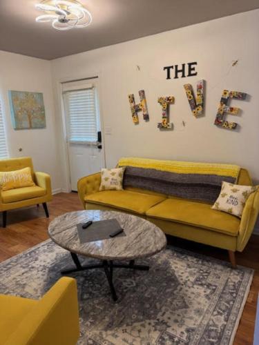 Gallery image of Cozy Apt- Centrally located in Alma