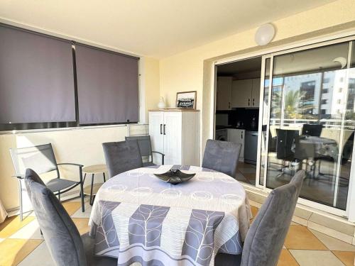 Photo de la galerie de l'établissement Appartement T2 au Cap d'Agde avec parking, vue mer - FR-1-607-220, au Cap d'Agde