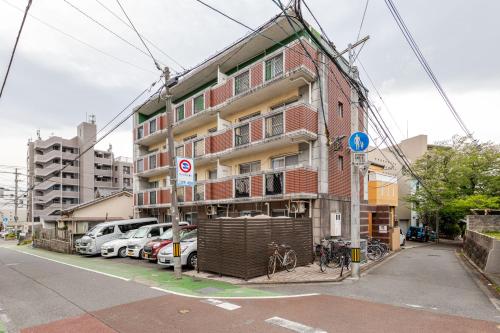 Eldorado Nishijin x Fujisaki 2DK Apartment with Projector