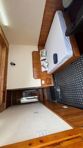 Η κουζίνα ή μικρή κουζίνα στο Deeshita Home Stay
