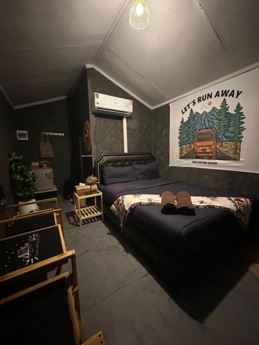 Postel nebo postele na pokoji v ubytování อิสระ แคมป์ปิ้ง แอนด์ คาเฟ่ Issara camping