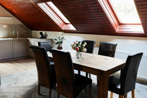 Η κουζίνα ή μικρή κουζίνα στο Annabella Apartmanház