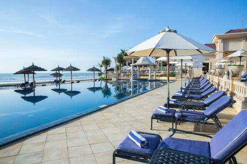 Piscina a The IMPERIAL Vung Tau Hotel o a prop