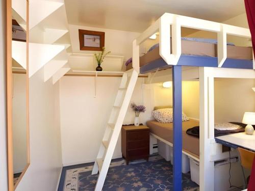 Postel nebo postele na pokoji v ubytování Stables Lodge Backpackers