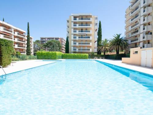Piscine - 2 terrasses - Parking privé