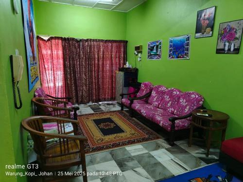 Posezení v ubytování Homestay Pak Do Dalam Bandar Rompin