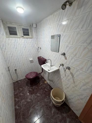 Niharika Homestayにあるバスルーム