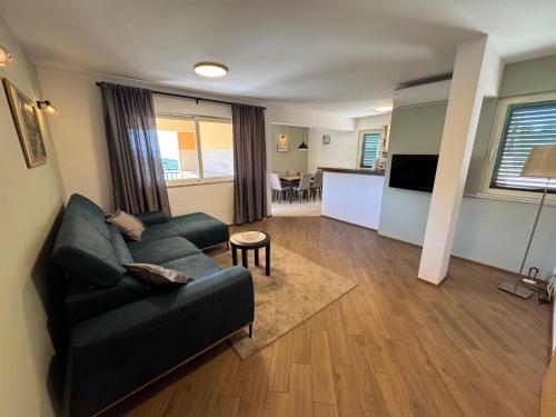 Apartment Garden View Makarska