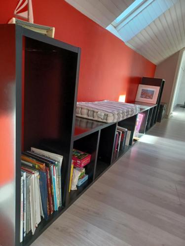 Perpustakaan di rumah percutian