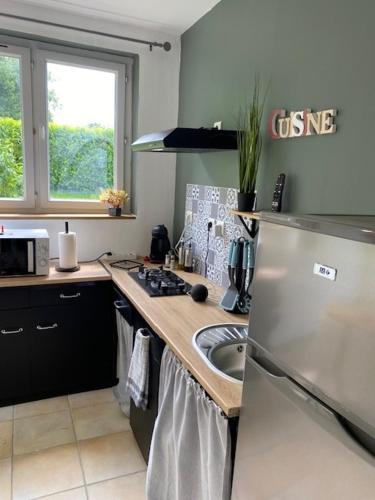 Dapur atau dapur kecil di Charmant Logis a la campagne