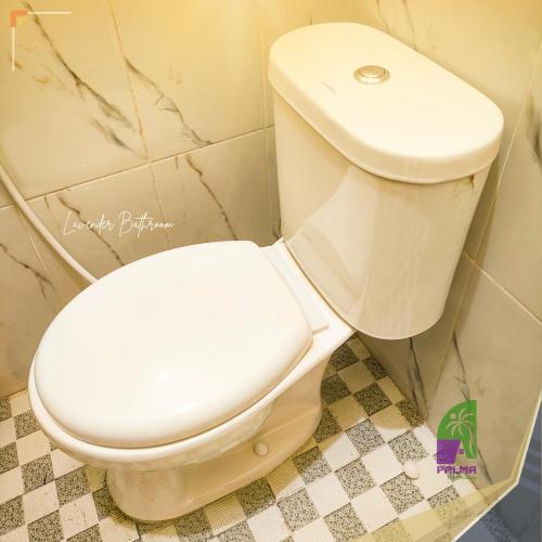 Ένα μπάνιο στο Palma Lavender Room Klaten