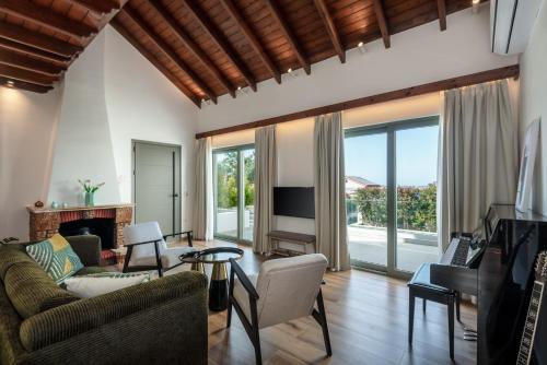 2 sea view Villas as 1 by Chania Living Stories