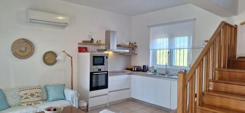 Dapur atau dapur kecil di Sea view villa Stelios with Private pool Near the beach