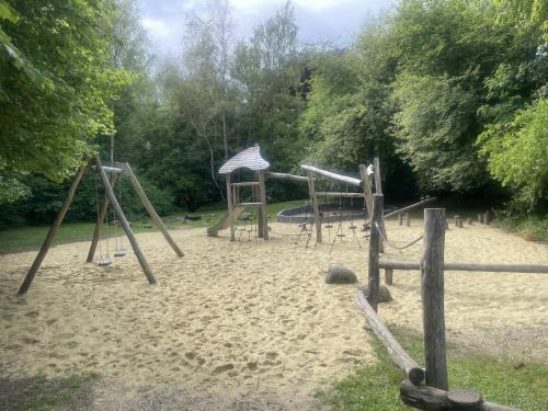 Ο χώρος παιχνιδιού για παιδιά στο Aarhus Guesthouse - Tilstparkvej14