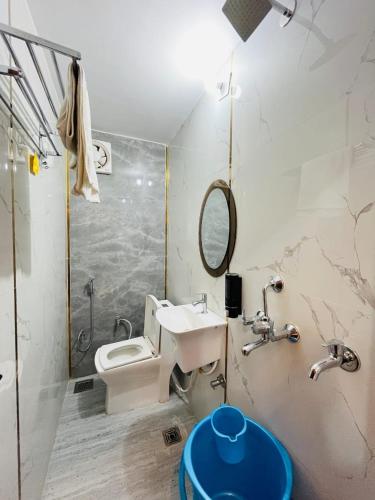 Un baño de Shivam palace Ayodhya