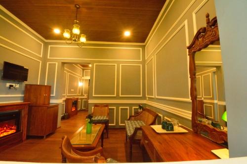 Televisyen dan/atau pusat hiburan di The Tredis Heritage by the Lake