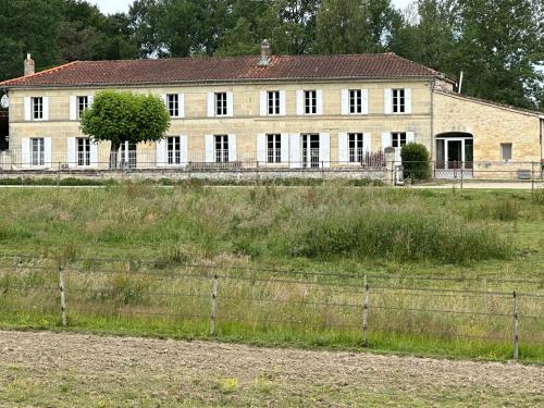 Maison de campagne repos paisible chevaux