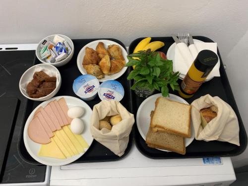 Jídlo v hotelu nebo okolí