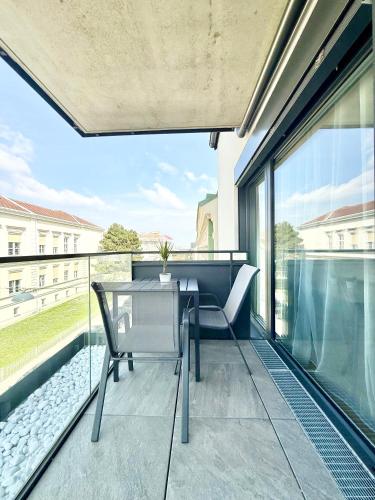 Möbliertes Apartment mit Balkon