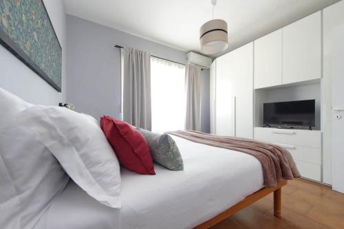 Ostiense station penthouse