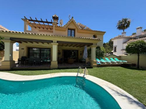 Family friendly villa next to Puerto Banus