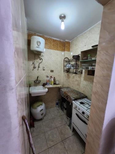 Кухня или мини-кухня в Fatma's aparthotel
