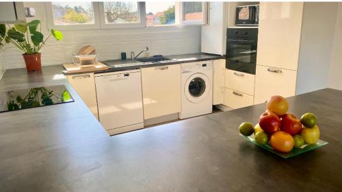 Photo de la galerie de l'établissement Sewa surf House 10min Capbreton Hossegor chambre Rez de chaussée 4, à Bénesse-Maremne