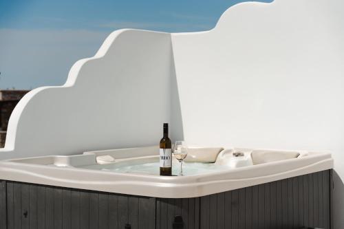 Ποτά στο Almiriki Naxos Beachside Living