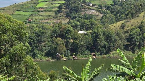 Galería fotográfica de OM Hostel Bunyonyi en Kabale
