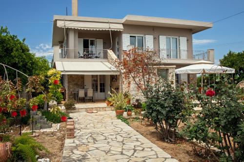 Orange Blossom Apartment