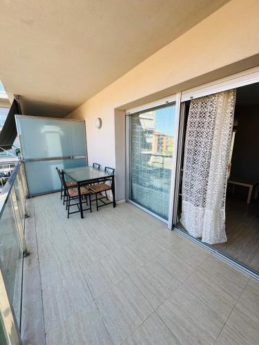 Magnífico piso con piscina y terraza grande cerca de la playa