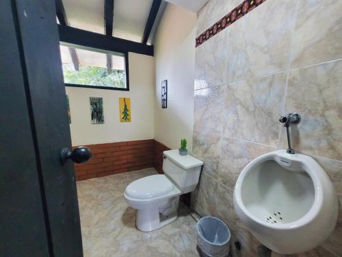 Koupelna v ubytování Finca Doña Ana