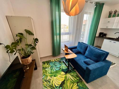 Apartament z tarasem przy lesie Reda