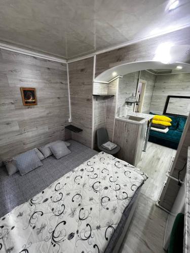Llit o llits en una habitació de HotelJosefine