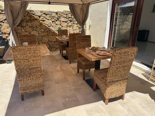 Gallery image of ALMARY DREAM luxury B&B in Baja Sardinia