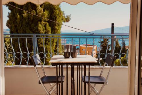 Central Sea View Apartment