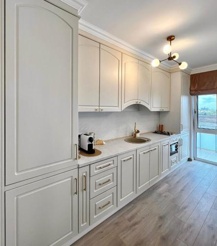 Dapur atau dapur kecil di Bridge Penthouse