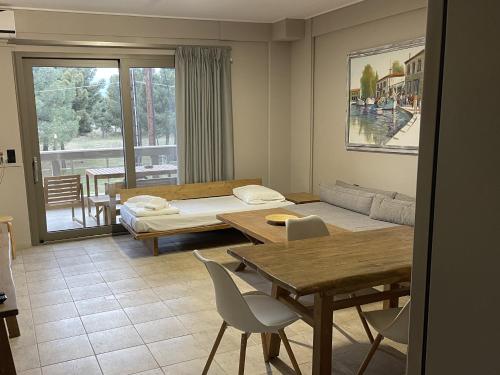 Ruang duduk di Belvedere Κeramoti