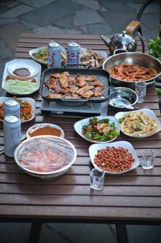 ホームステイの敷地内または近くでの食事または食べ物