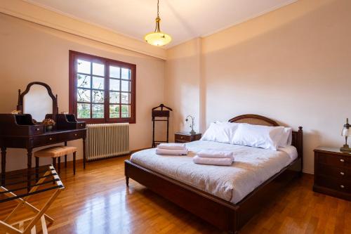Beachside Villa Maistralli - 50m from the Sea