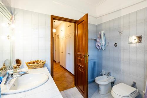 Beachside Villa Maistralli - 50m from the Sea