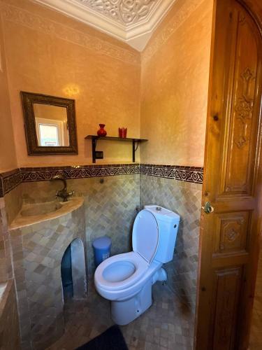 Salle de bains dans l'établissement 16 Riads