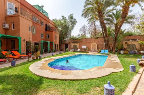 Piscine de l'établissement 16 Riads ou située à proximité