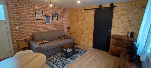 Studio indépendant neuf