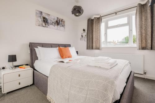 Modern Hove Home close to Brighton Beach with FREE PARKING photo 11