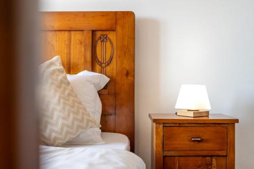 Ένα ή περισσότερα κρεβάτια σε δωμάτιο στο Rooms&Vinery Bregovi - Sobe in vinska klet Bregovi