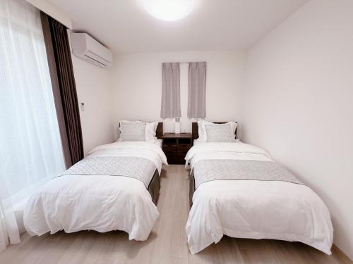 happy818, newly renovated, four rooms, two bathrooms, three toilets, 5 minutes walk from the subway, with garageJapan Osaka Nishinari-ku Entire B&B