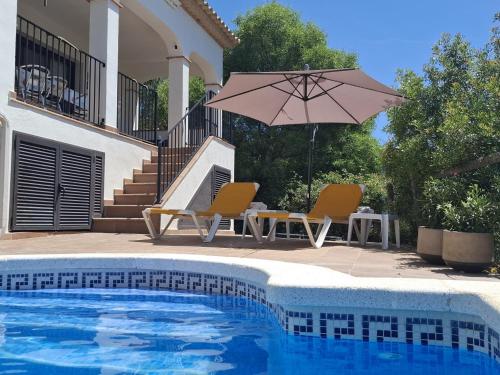 Villa Vista Bonita with private pool, 4 bedrooms, 9 people